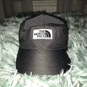 Northface cap NWOT!!